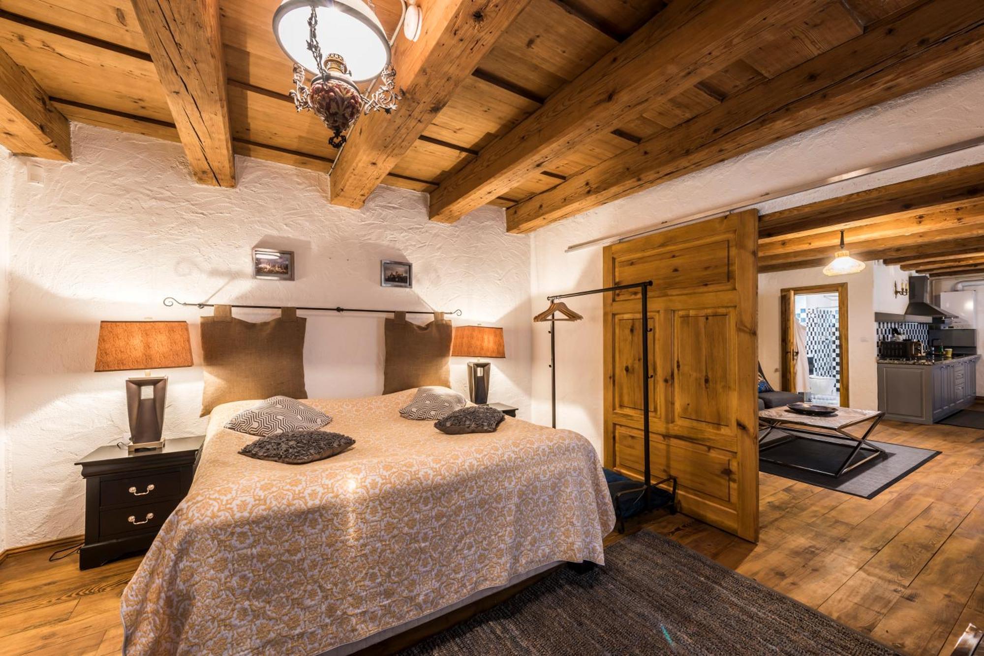Casa Veche Aparthotel